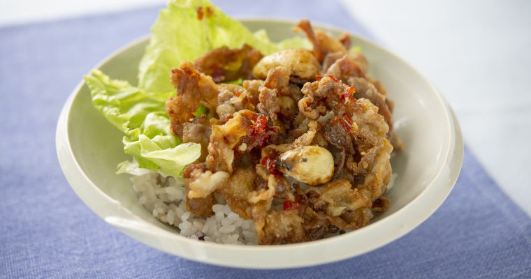 食欲そそる「豚しゃぶしゃぶ肉のカリカリ丼」