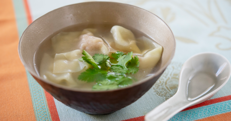 ほっこり温まる「豚ひき肉のワンタンスープ」